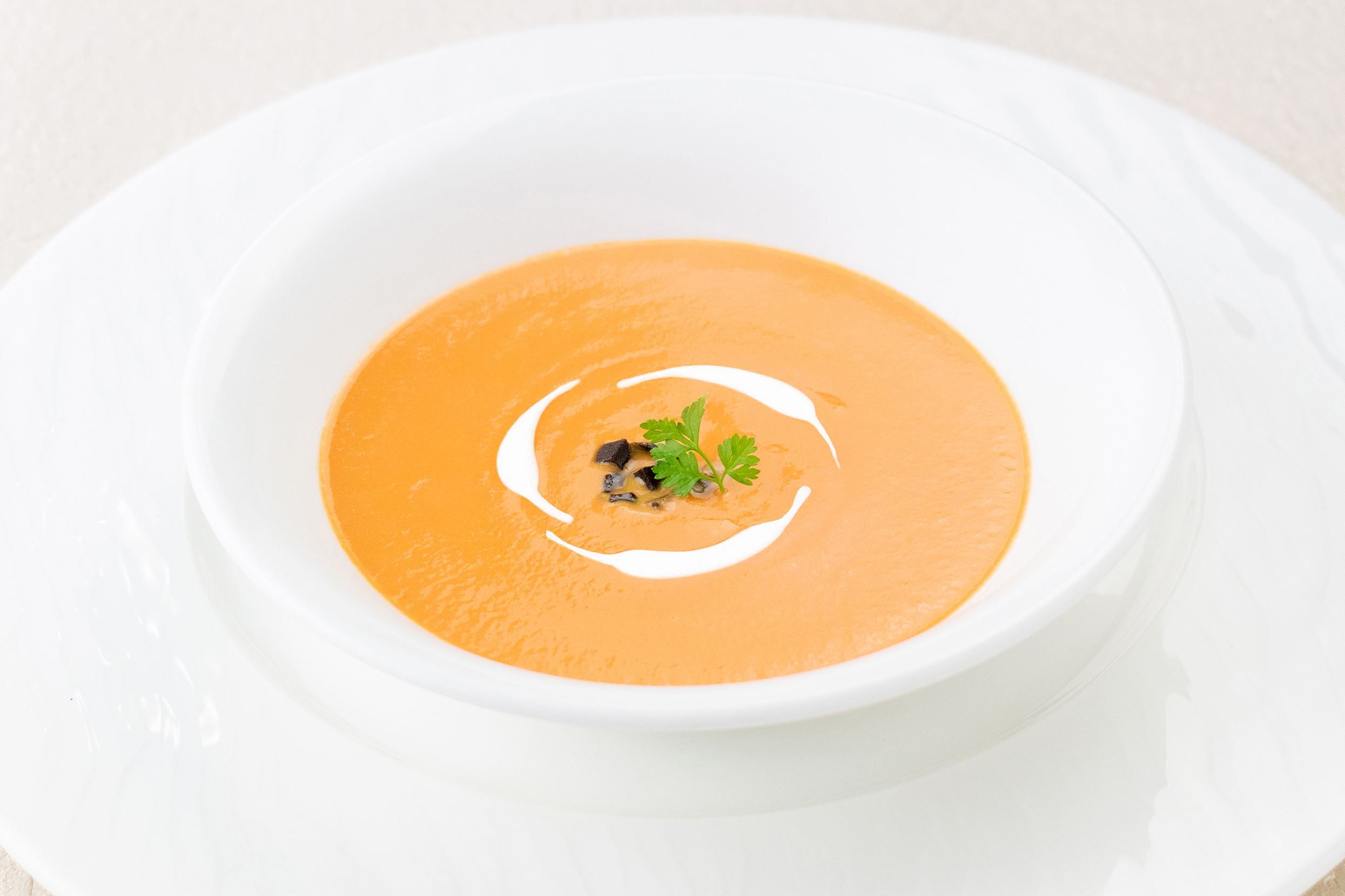 青森県特産　雪人参と黒ニンニクのミルキーポタージュ